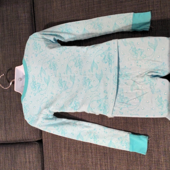 Little Mermaid pajama set - Picture 4 of 6
